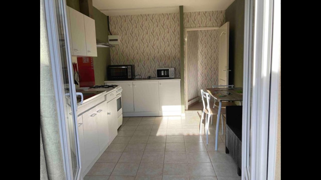 Appartement Vert, Compreignac Buitenkant foto