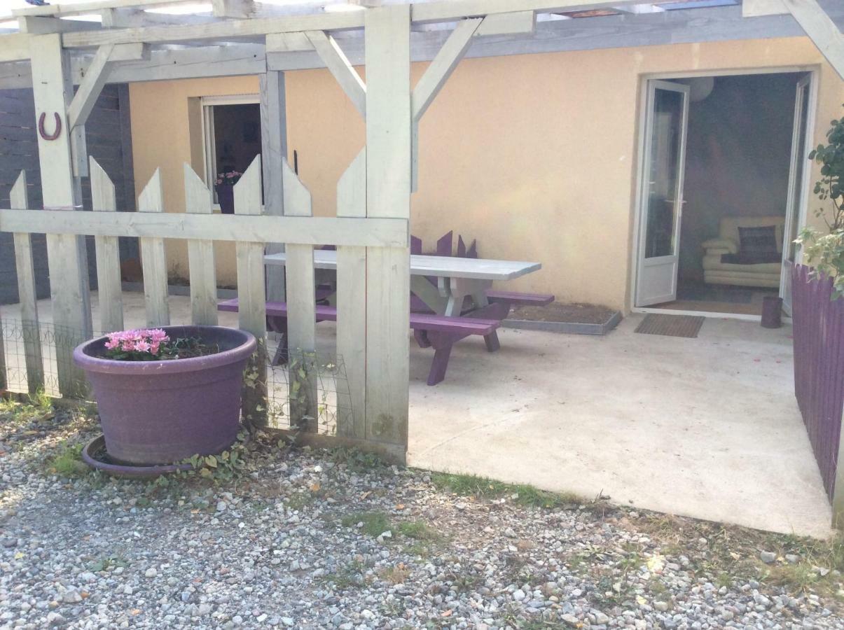 Appartement Vert, Compreignac Buitenkant foto